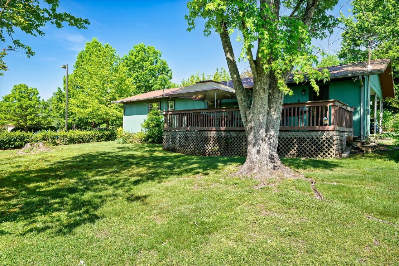Modern Pigeon Forge Gem Near Dollywood, Gatlinburg & Smokies - 2 Mins To Pkwy & Strip, Hot Tub, Fire Pit, Cable, Hi-Speed Wifi Villa ภายนอก รูปภาพ